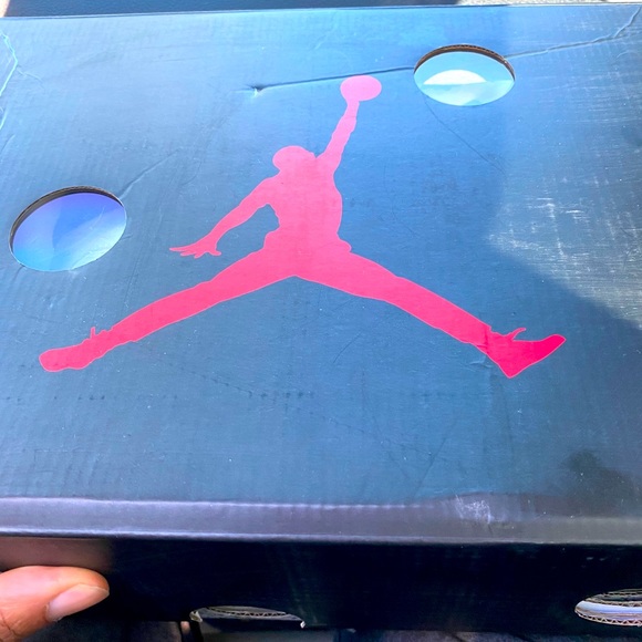Off-white Jordan 5’s - Picture 2 of 2